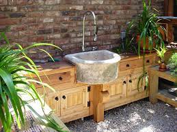 11+ Stylish and easy ideas to make DIY sink ideas for your garden!