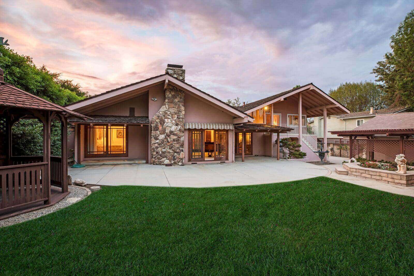 The true architecture designs of Brady Bunch's house